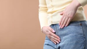 膀胱炎の薬を病院に行かず入手する方法はある?|市販薬・零売薬局・オンライン診療の注意点